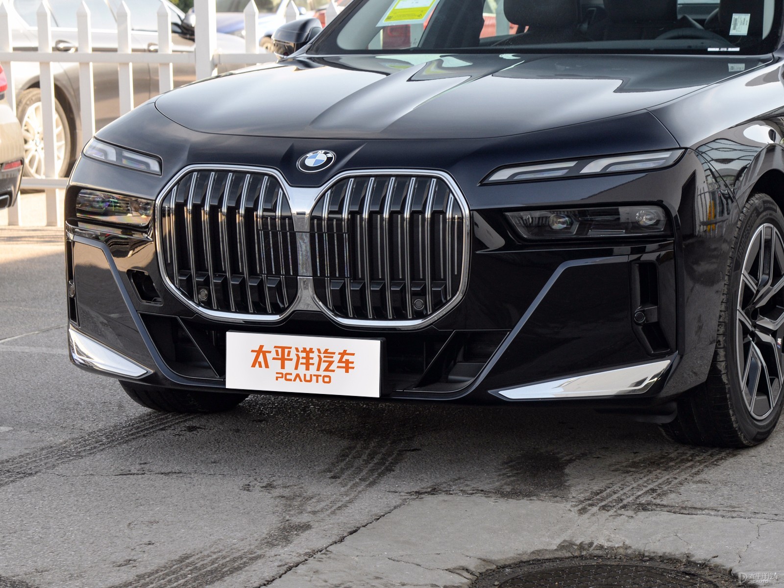 寶馬7系外觀高清大圖