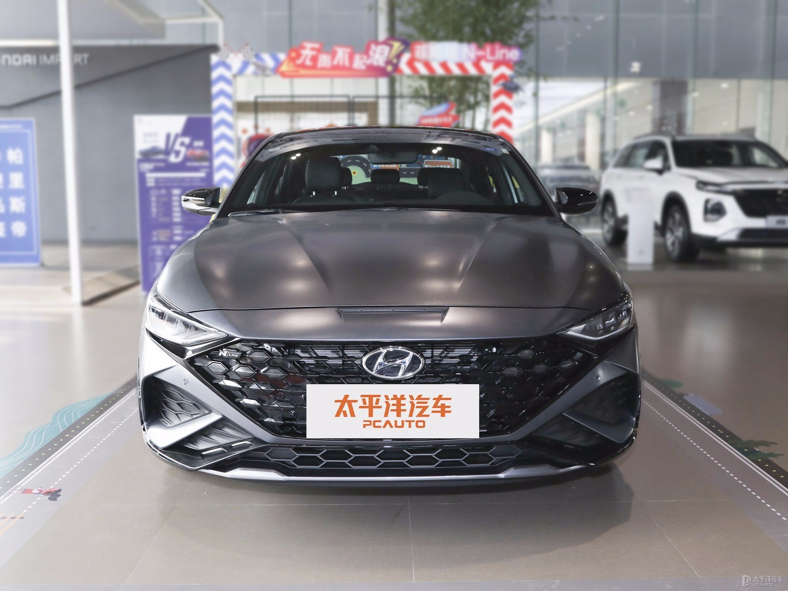 鈦金灰LA FESTA菲斯塔整車外觀外觀圖片