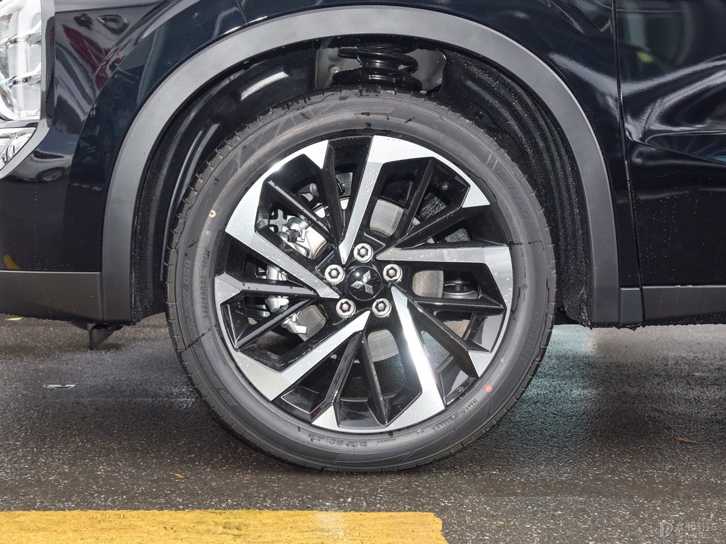 曜石黑歐藍德車身外觀圖片