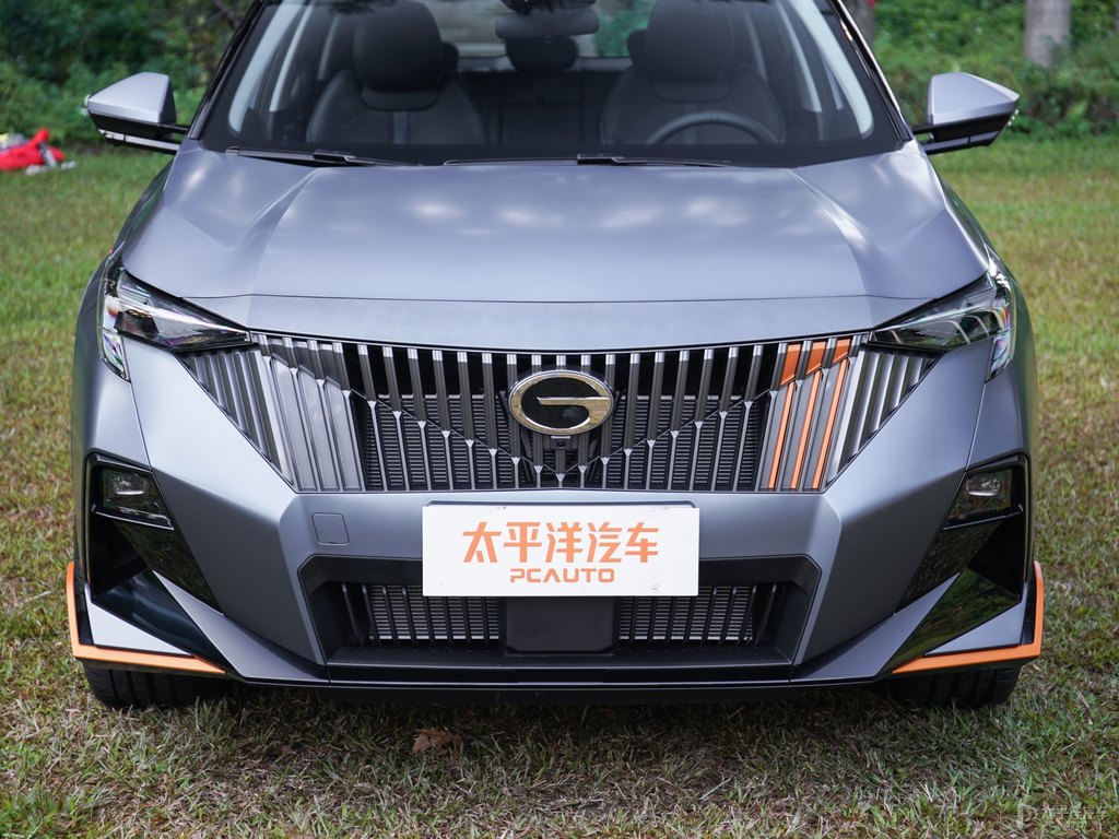墨烯灰傳祺GS3車頭外觀圖片