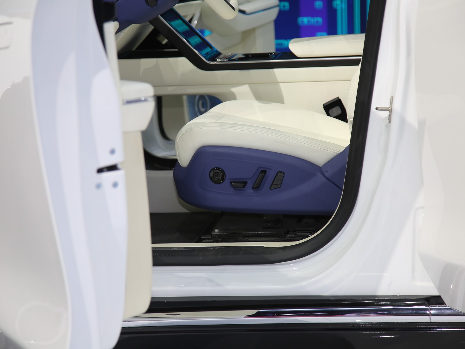 遠航H8車展高清大圖
