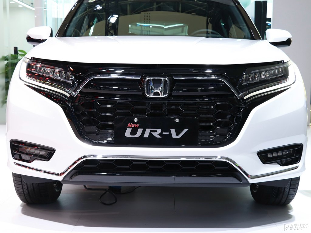珍珠白本田UR-V車頭外觀圖片