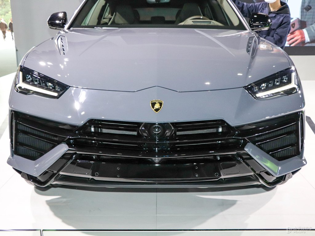 GrigioNimbus蘭博基尼Urus車頭外觀圖片