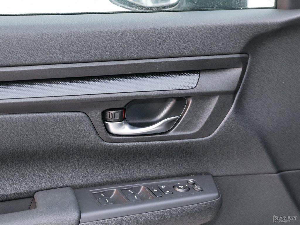 星月白皓影車廂內(nèi)飾圖片