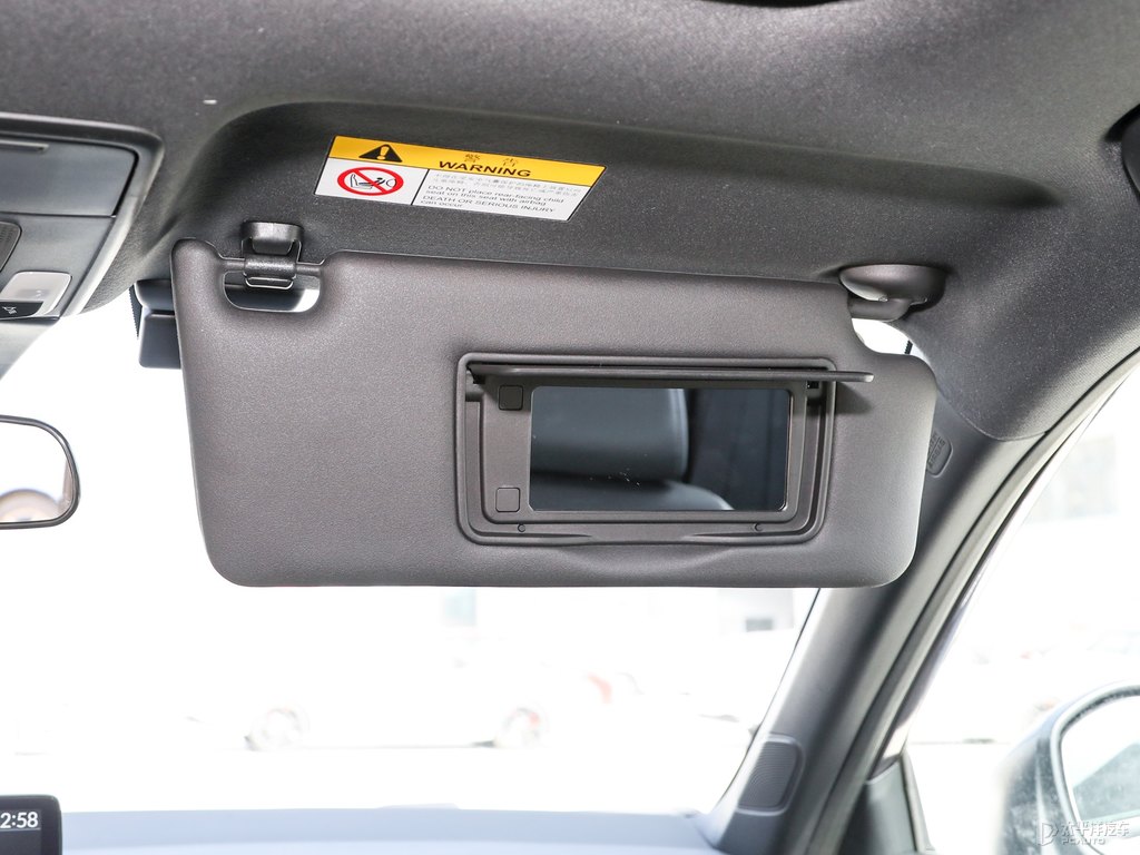 瑪瑙紫思域車廂內(nèi)飾圖片