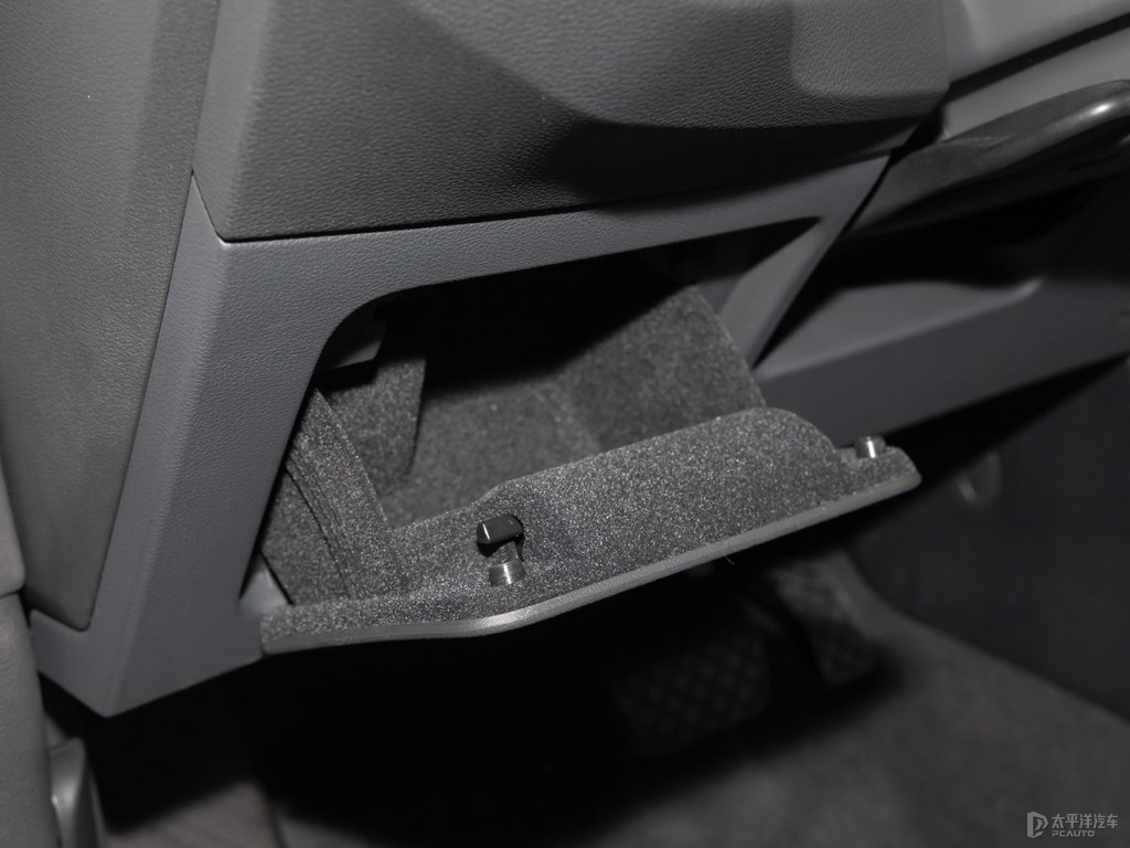 奧迪Q3 Sportback空間高清大圖