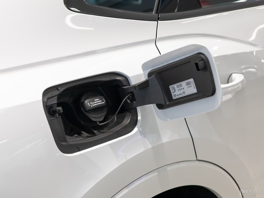 冰川白奧迪Q3 Sportback細節(jié)其它細節(jié)圖片