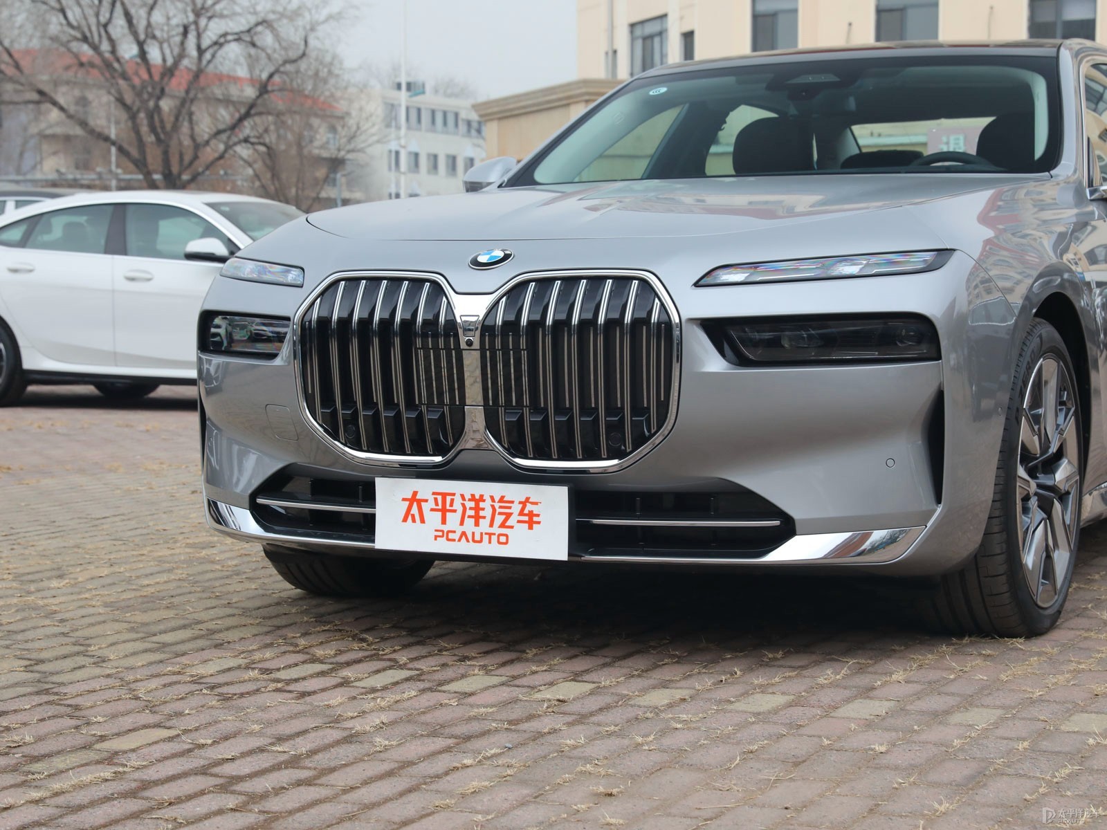 寶馬7系外觀高清大圖