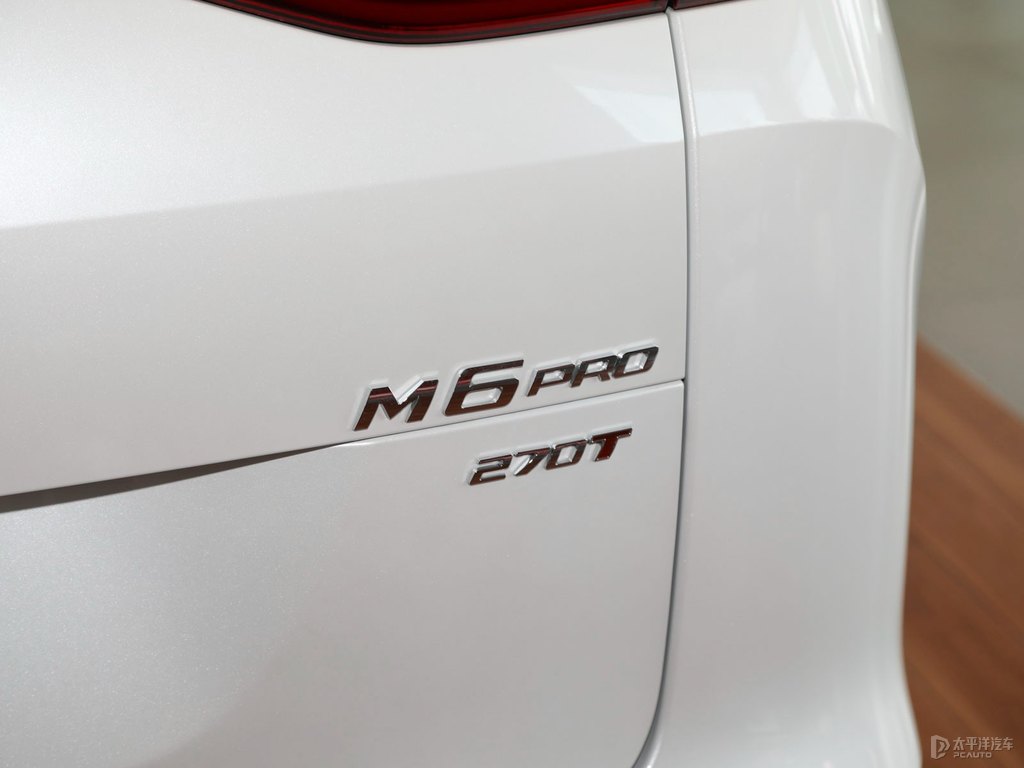 刃影白傳祺M6車尾外觀圖片