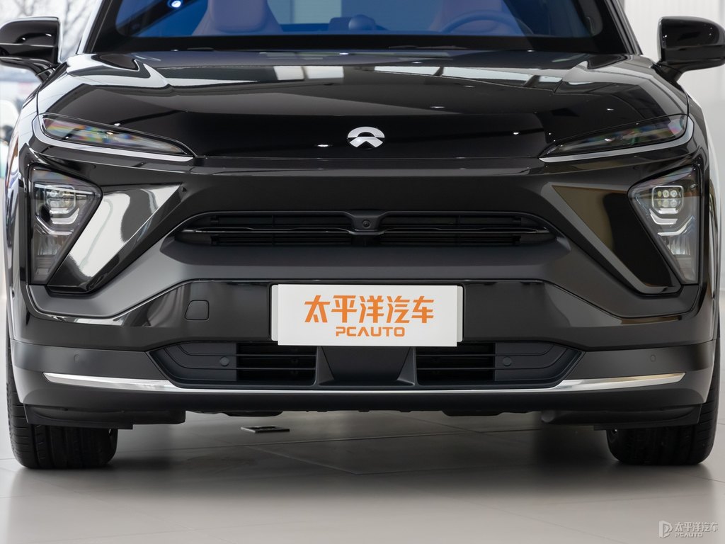 深空黑蔚來(lái)ES6車(chē)頭外觀圖片