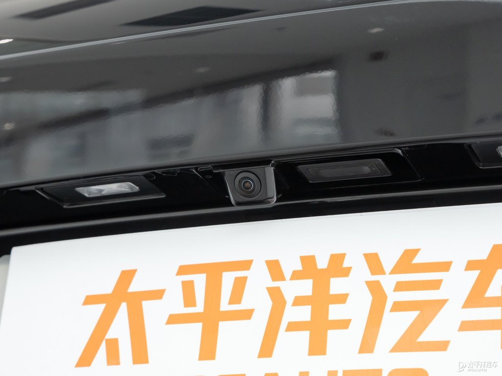 深空黑蔚來(lái)ES6車尾外觀圖片