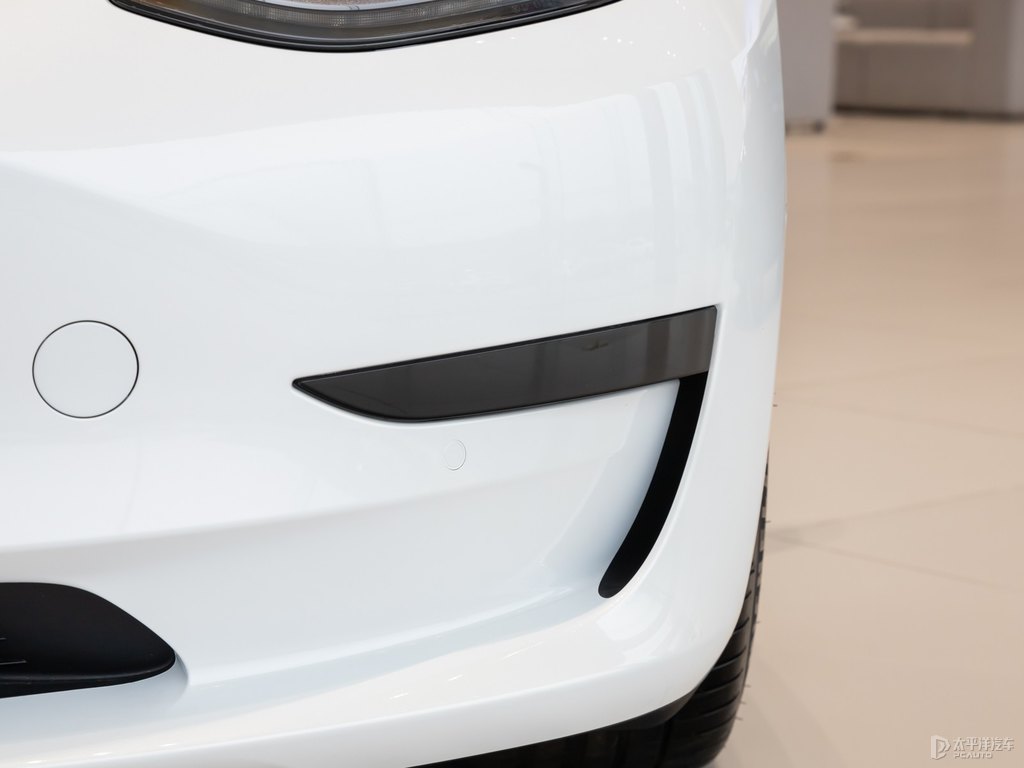 珍珠白Model 3車頭外觀圖片