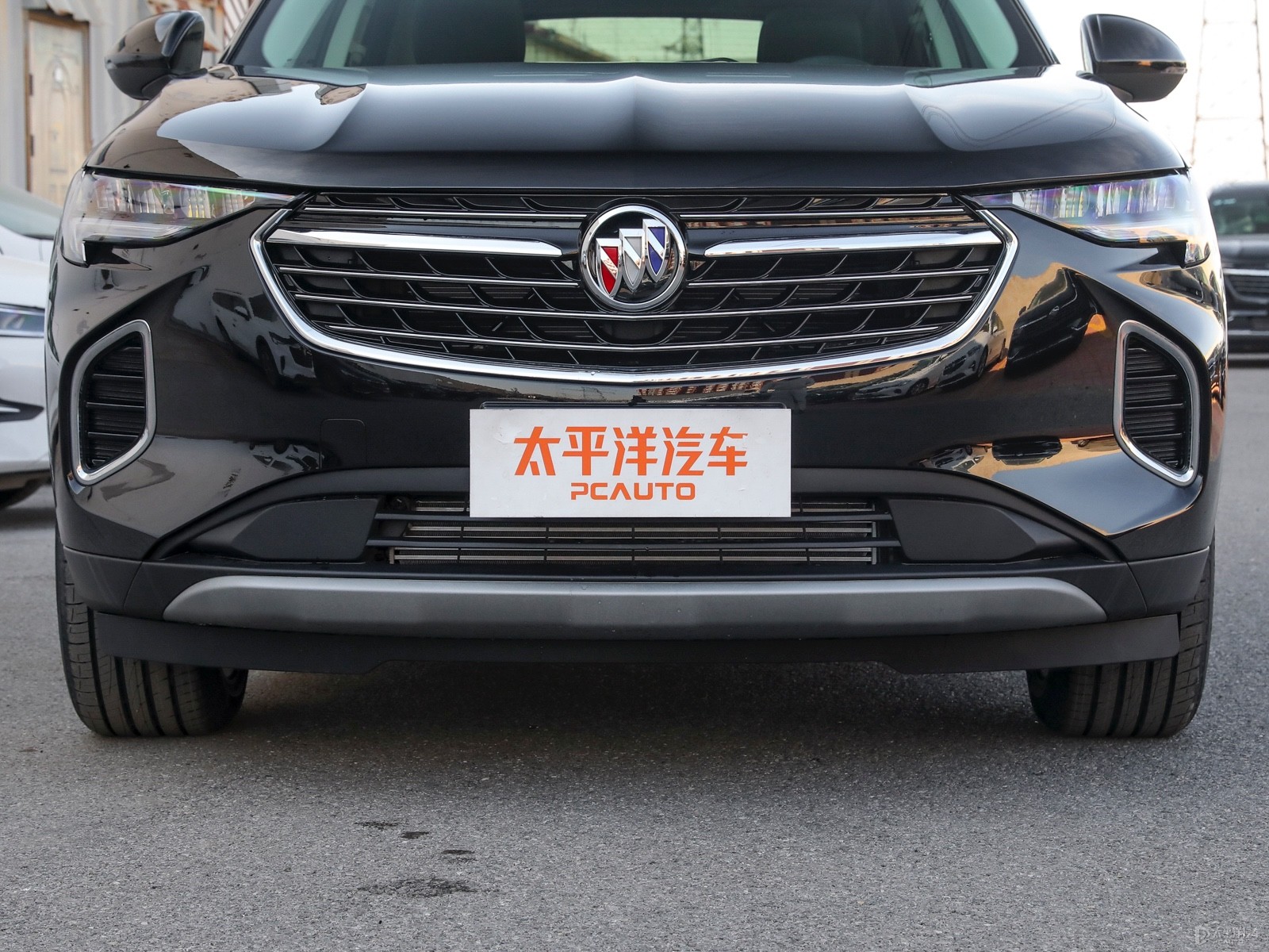昂科威外觀高清大圖