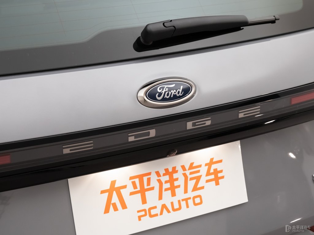 星空灰銳界L車尾外觀圖片