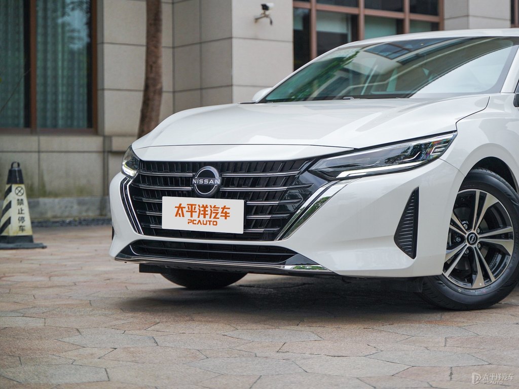 珠貝白軒逸車頭外觀圖片