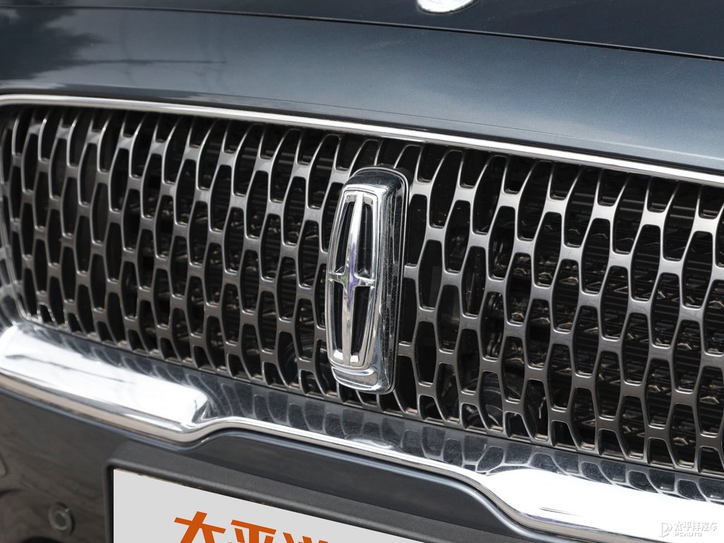 深邃藍航海家車頭外觀圖片