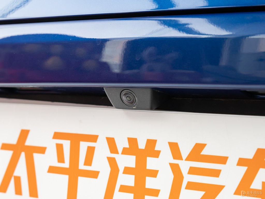 極光藍漢車尾外觀圖片
