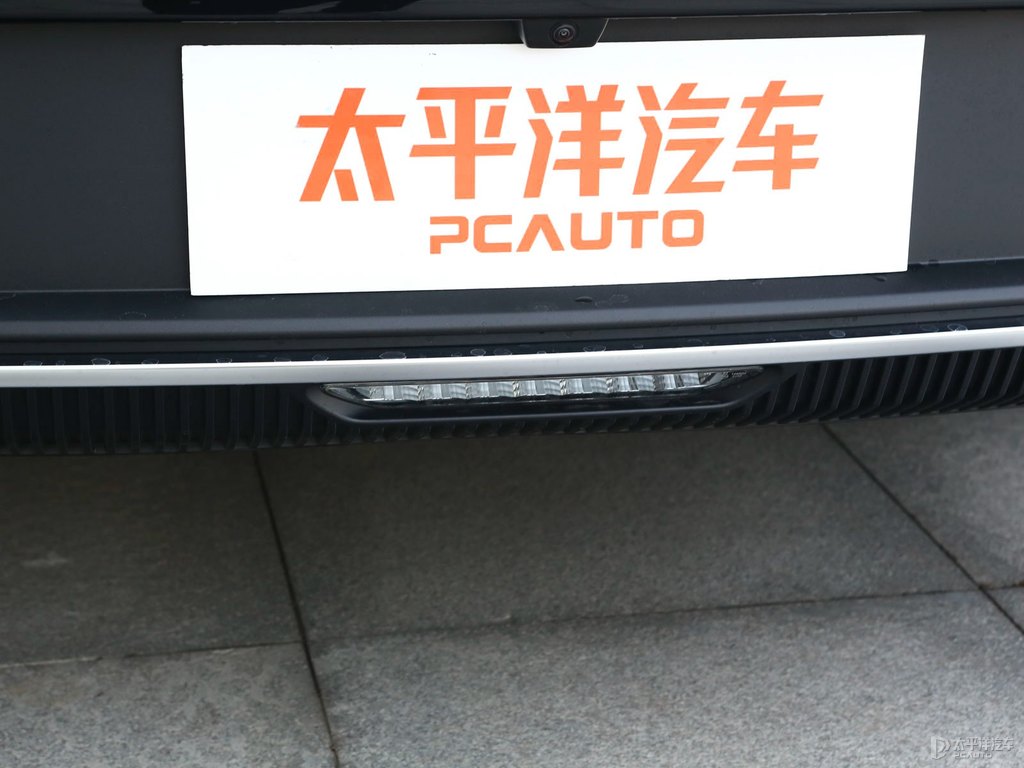 玄空黑漢車尾外觀圖片
