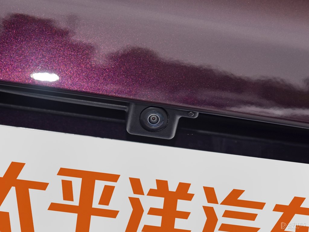 紫水晶Panamera車尾外觀圖片