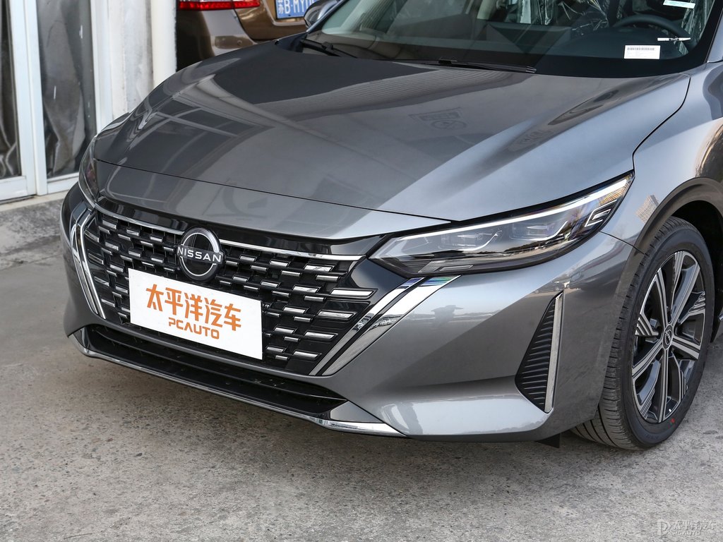 鎢鋼灰軒逸車頭外觀圖片