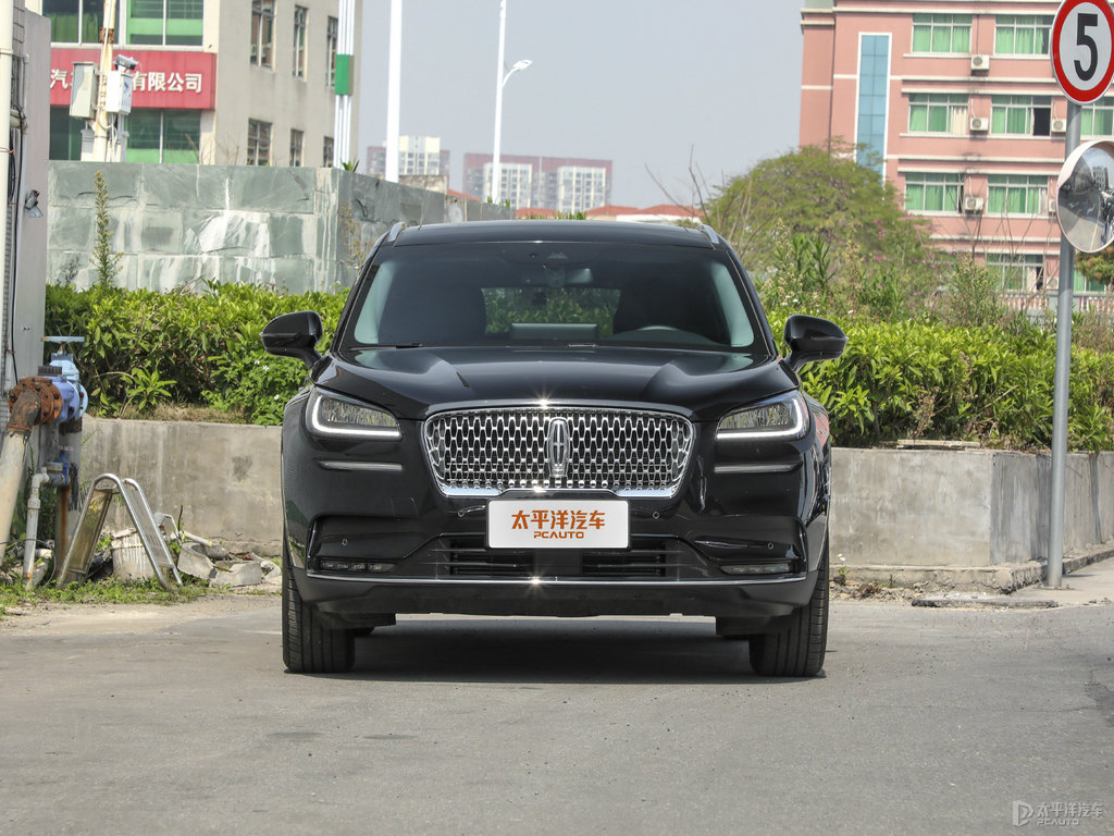 瀚金黑冒險(xiǎn)家整車(chē)外觀外觀圖片