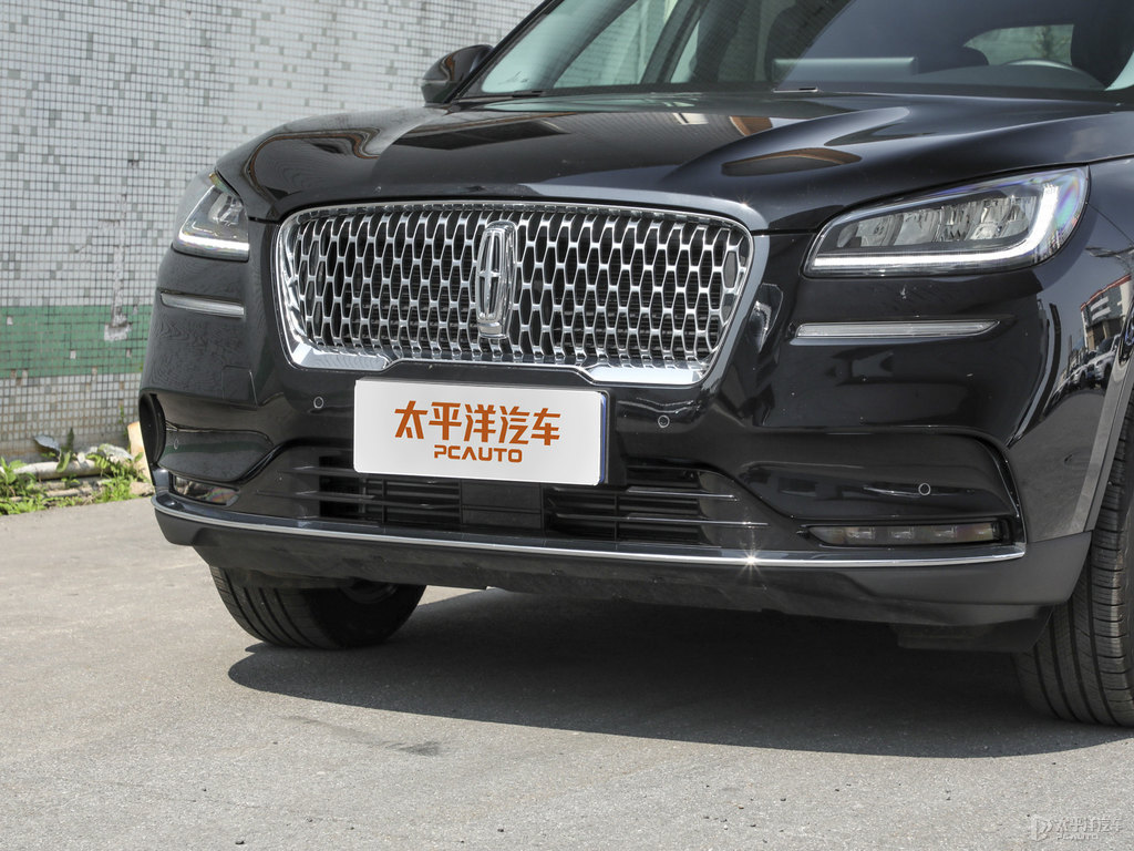 瀚金黑冒險家車頭外觀圖片