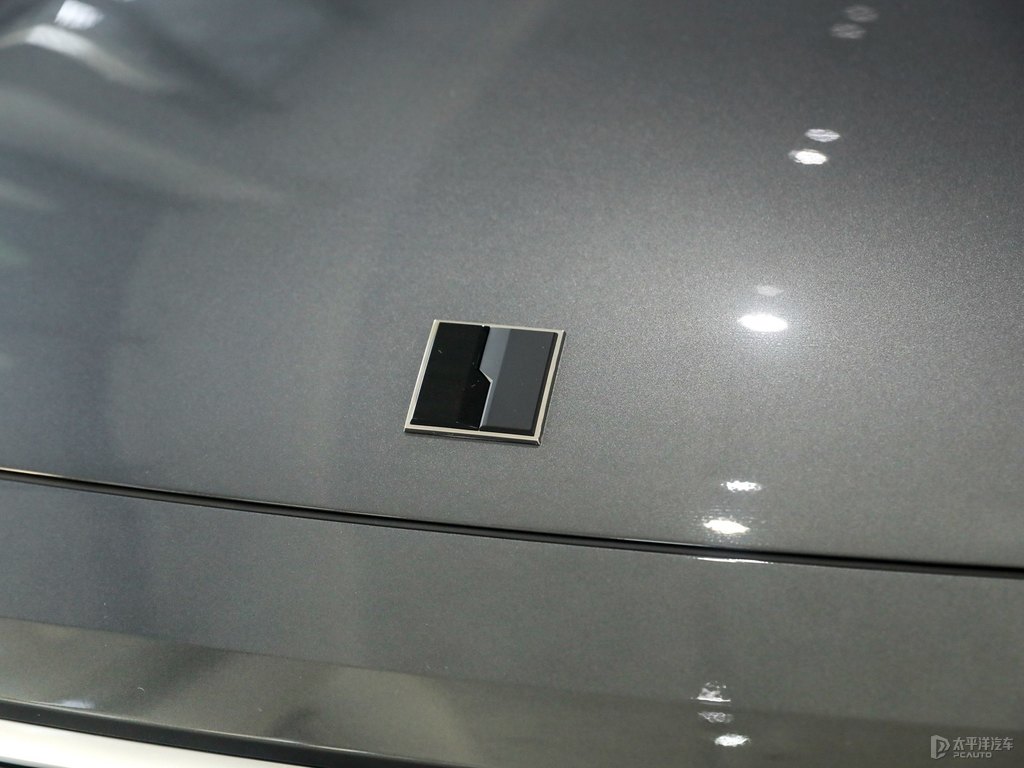 暮云灰領(lǐng)克01車(chē)頭外觀圖片