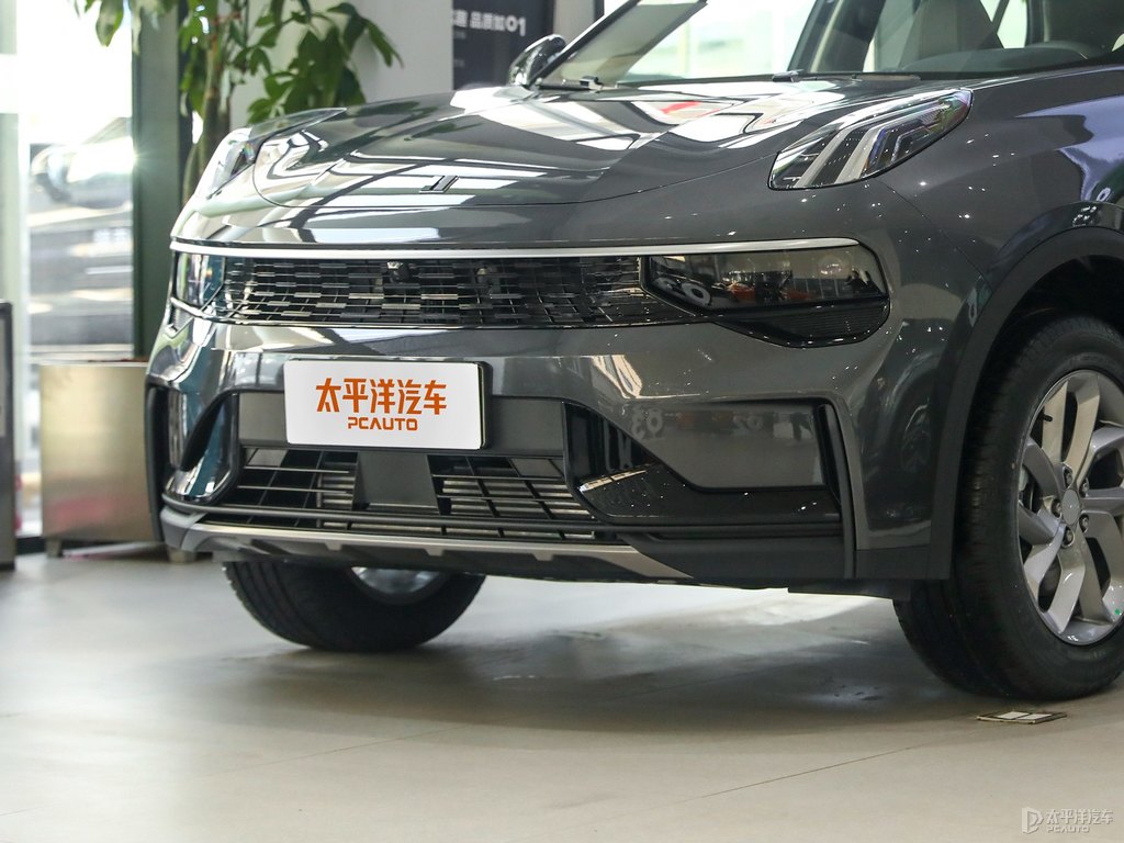 暮云灰領(lǐng)克01車頭外觀圖片