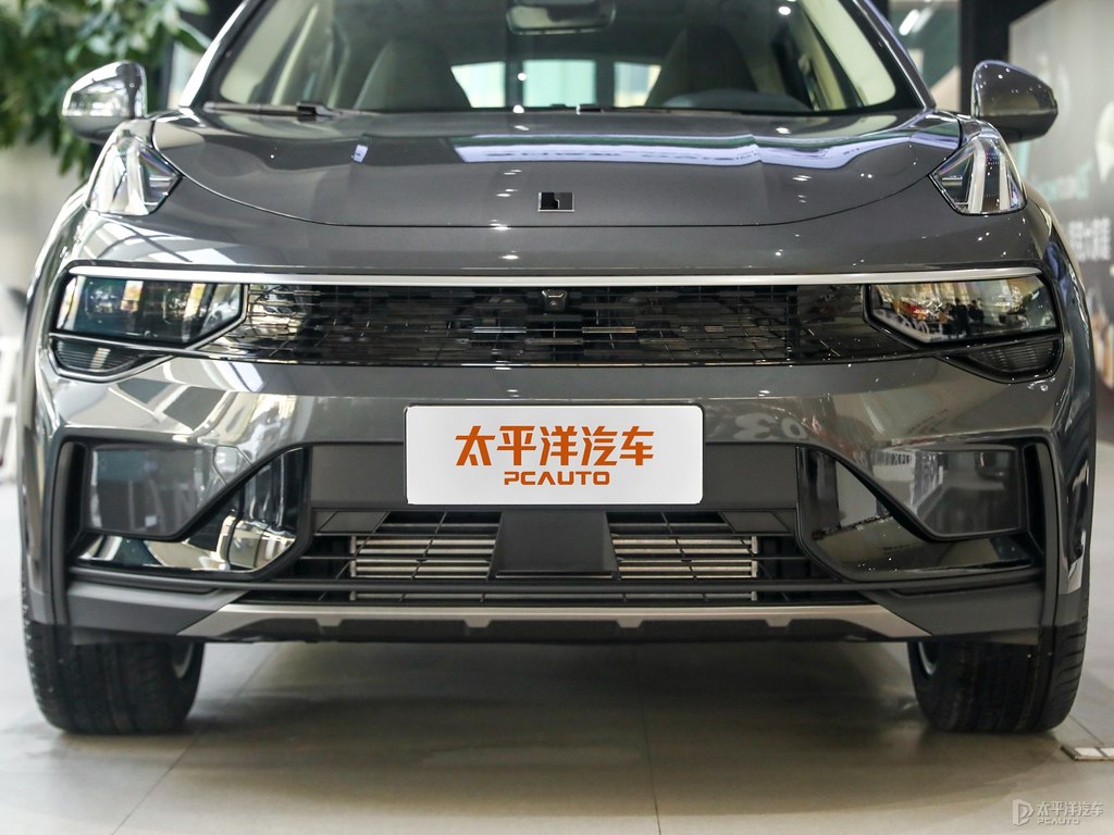 暮云灰領(lǐng)克01車(chē)頭外觀(guān)圖片