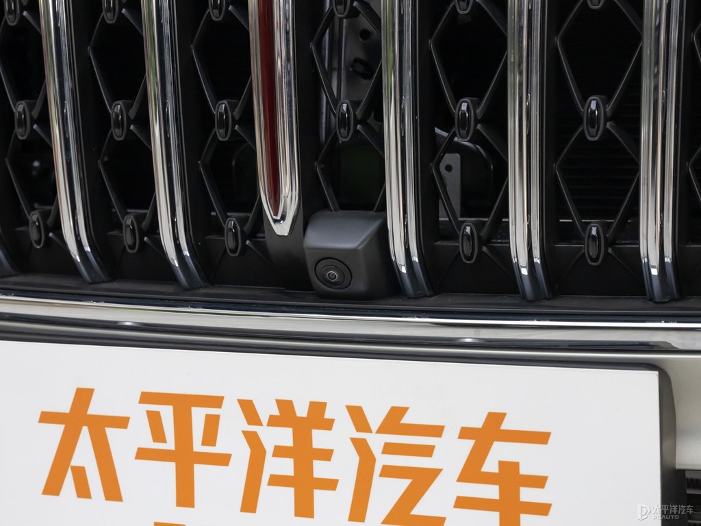 流沙金紅旗HS5車頭外觀圖片