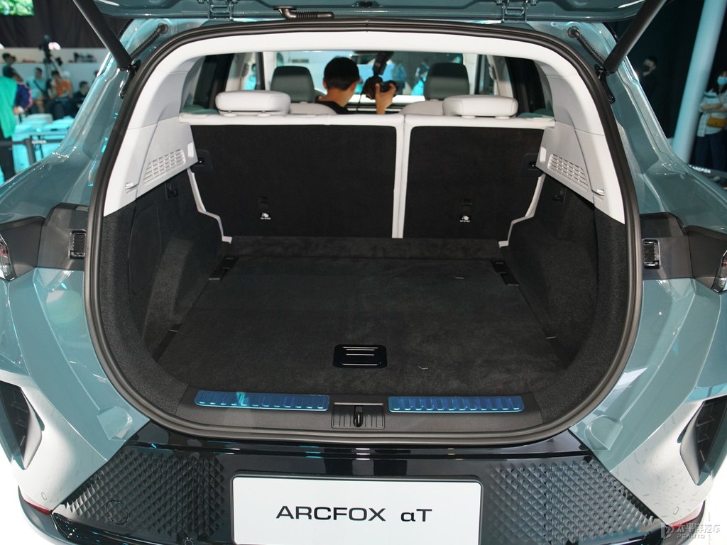 O T(ARCFOX T)DƬ