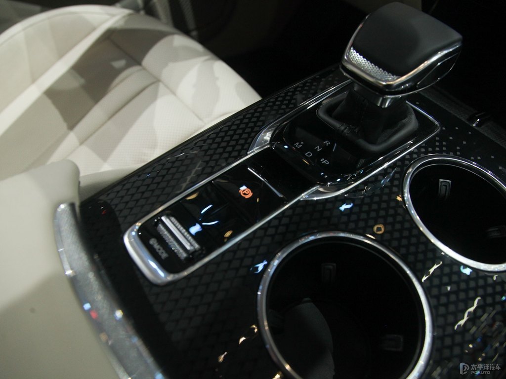 tHS3DƬ