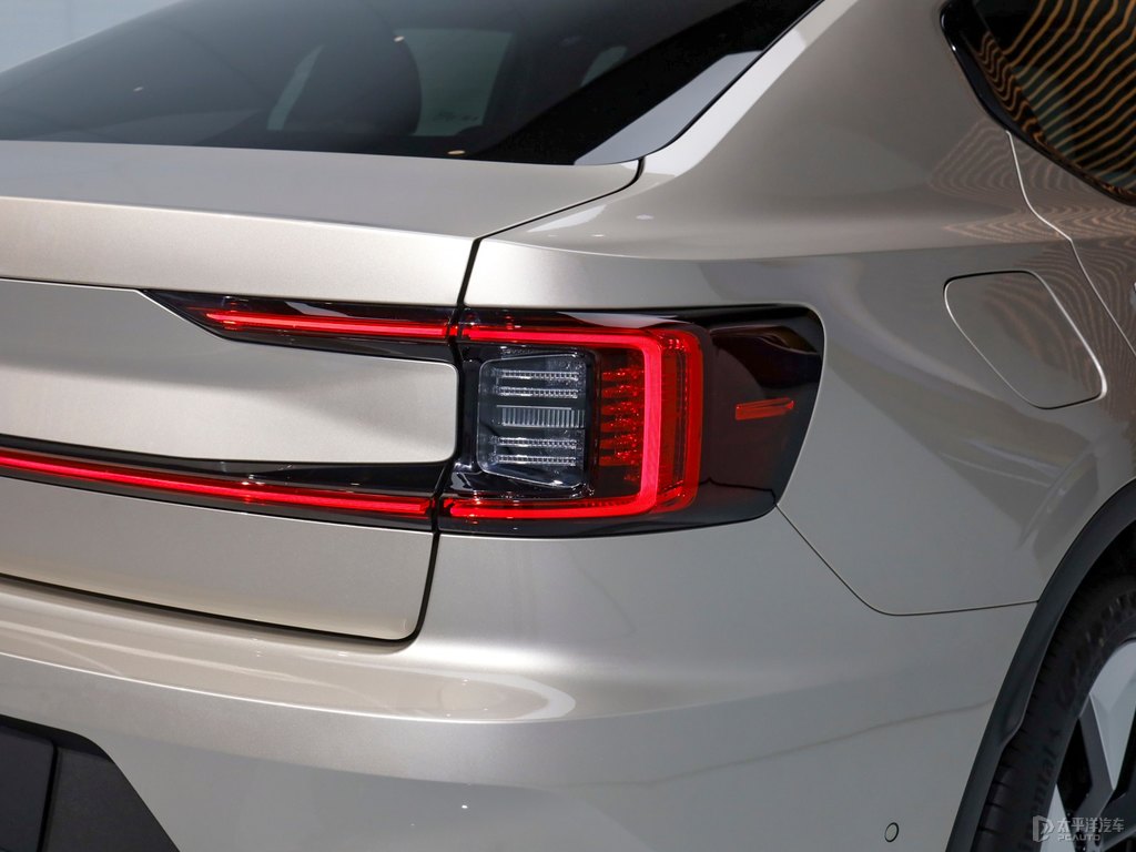 Polestar 2DƬ