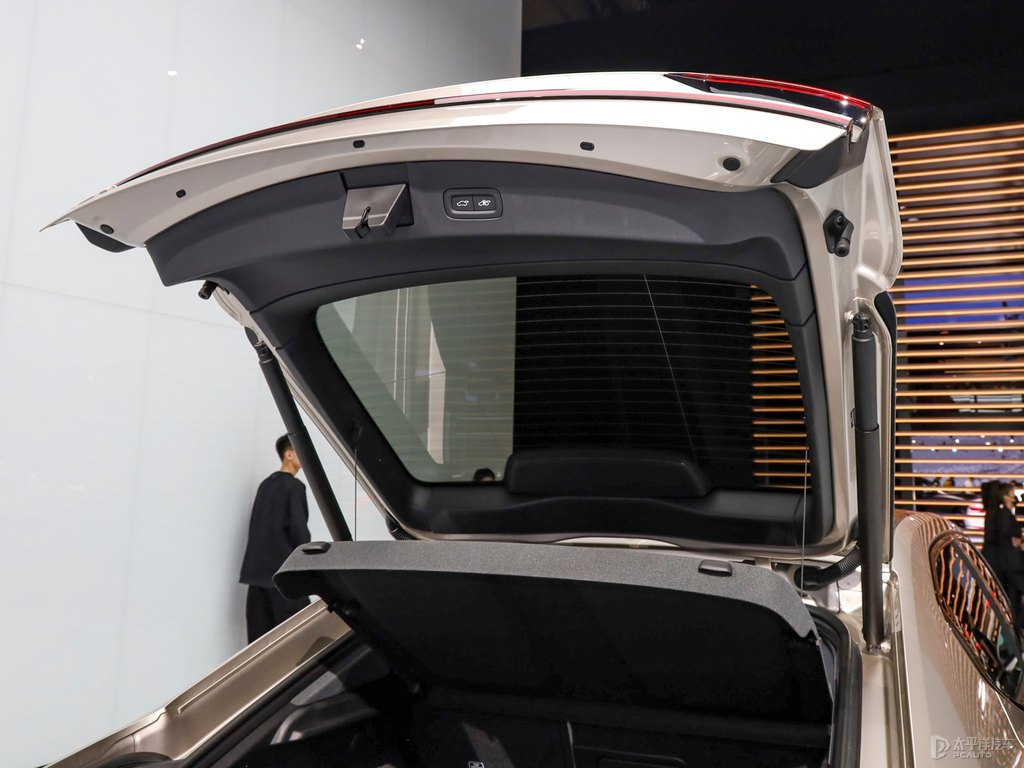 Polestar 2DƬ