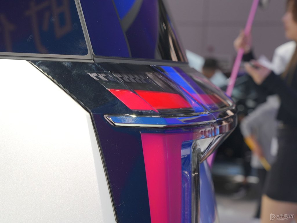 E9DƬ