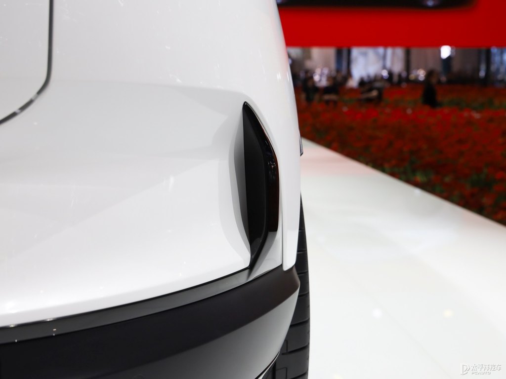 Polestar 4DƬ