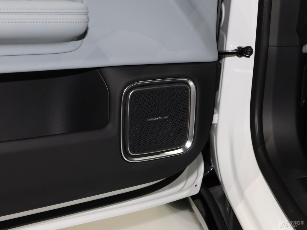 Polestar 4DƬ