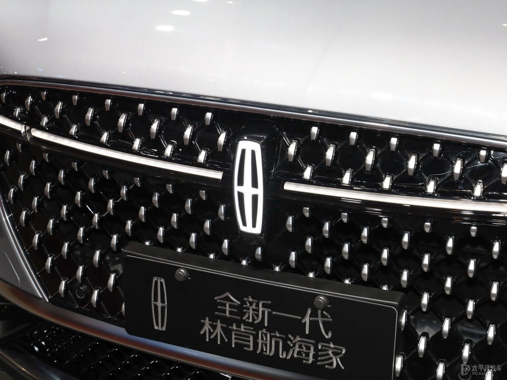極致灰航海家車頭外觀圖片