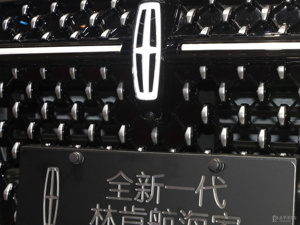 極致灰航海家車頭外觀圖片