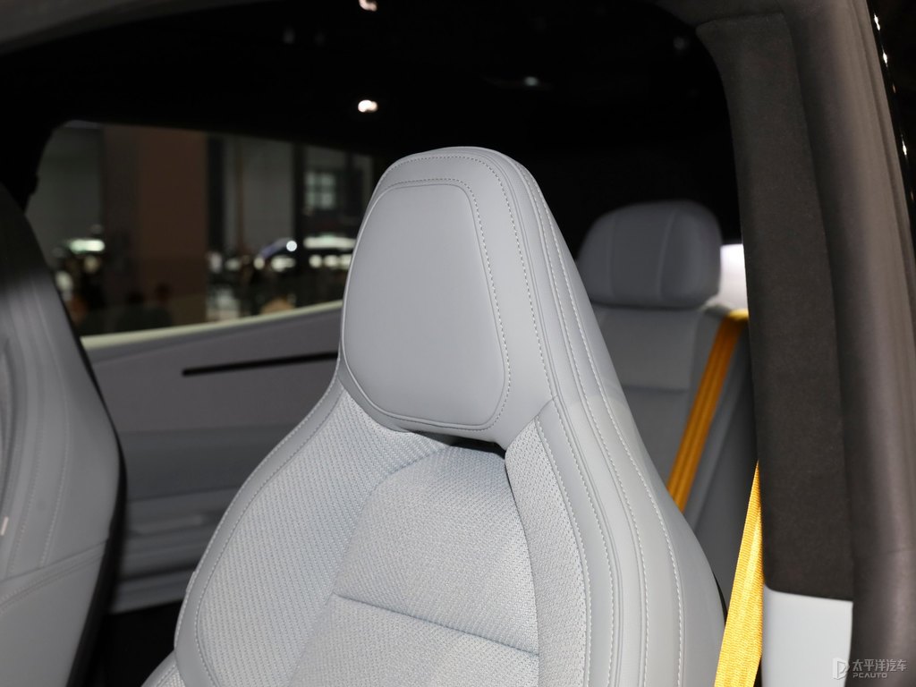 Polestar 4΃(ni)DƬ