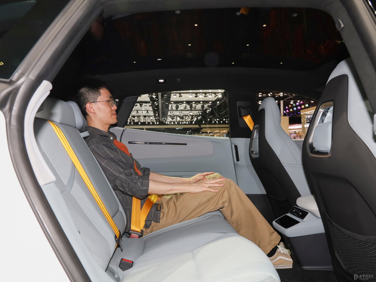 Polestar 4空間高清大圖