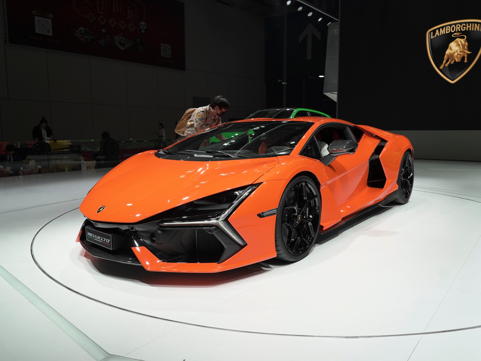 Revuelto車展高清大圖