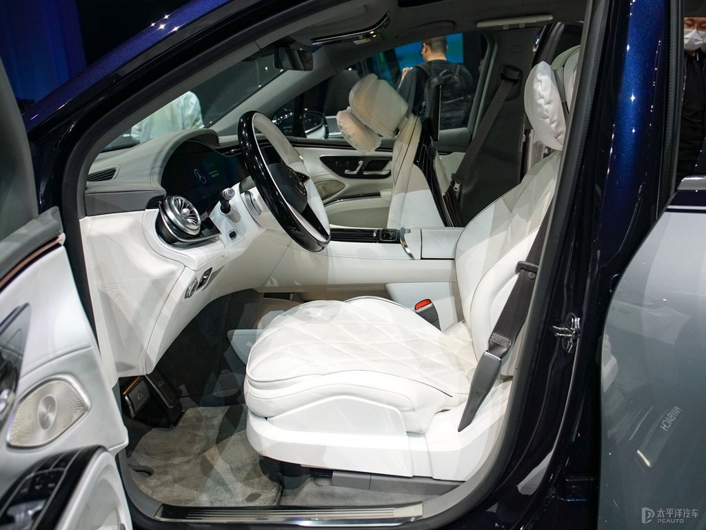 ~ͺEQS SUV{˿ggDƬ