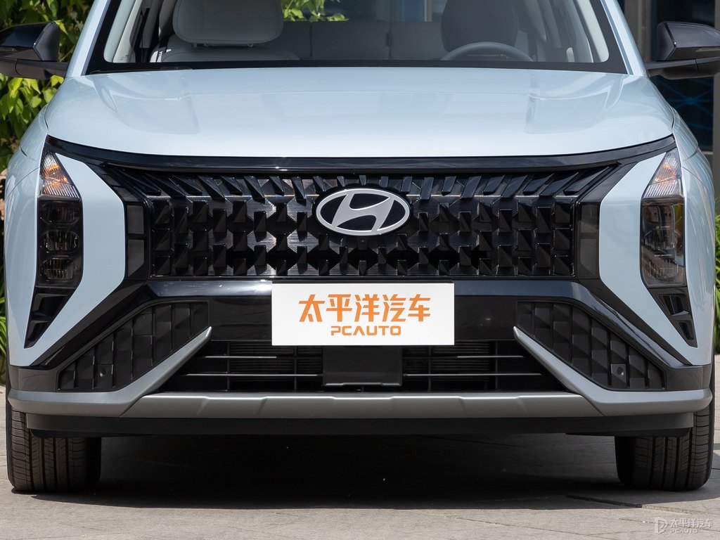 極地冰蘭北京現(xiàn)代ix35車(chē)頭外觀圖片