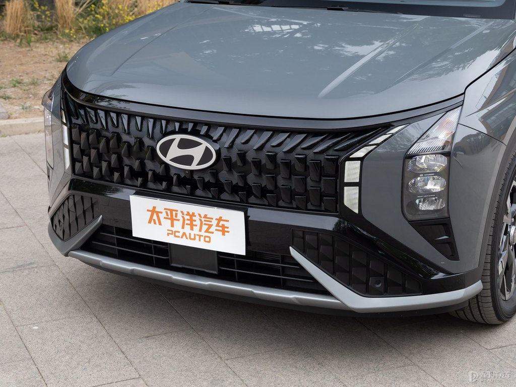 大溪地灰北京現(xiàn)代ix35車(chē)頭外觀圖片