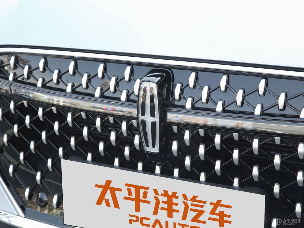 冰川藍(lán)冒險(xiǎn)家車頭外觀圖片