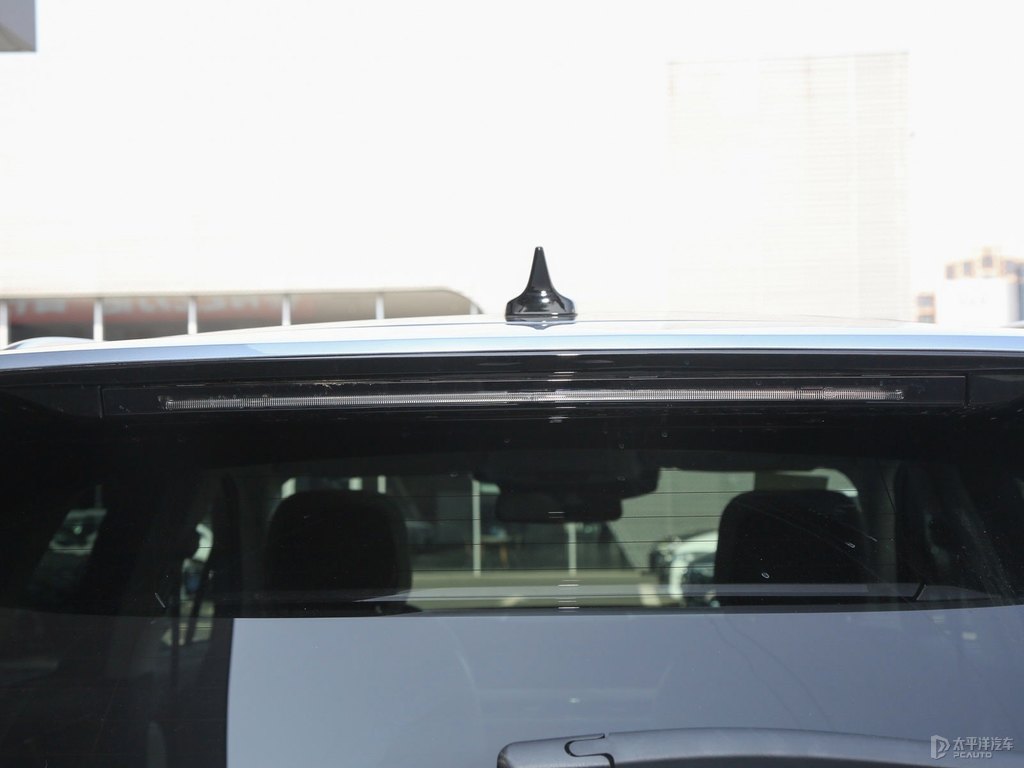 冰川藍冒險家車尾外觀圖片