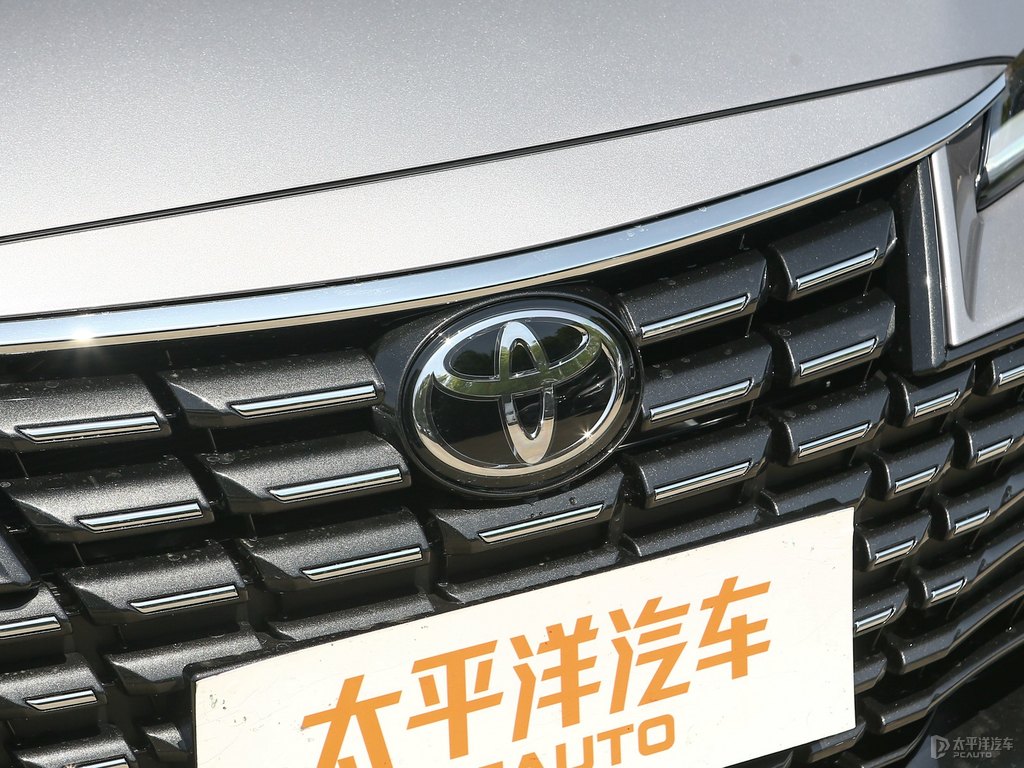 流光銀亞洲龍車頭外觀圖片
