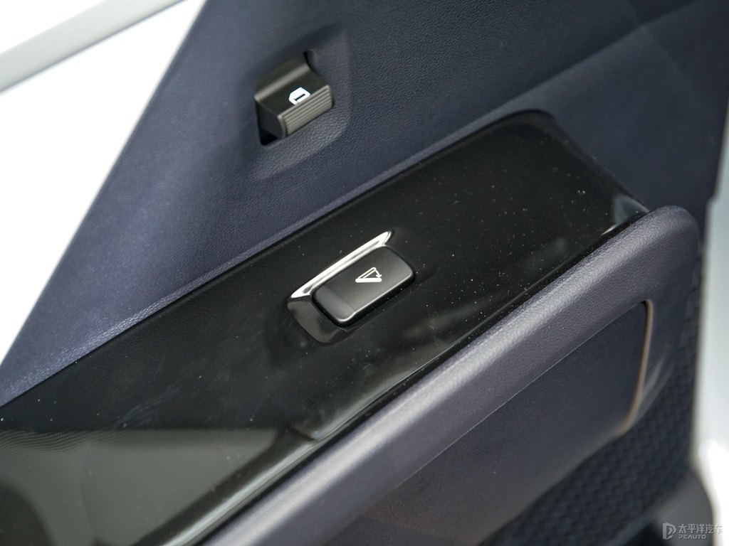 極地冰蘭北京現代ix35車廂內飾圖片