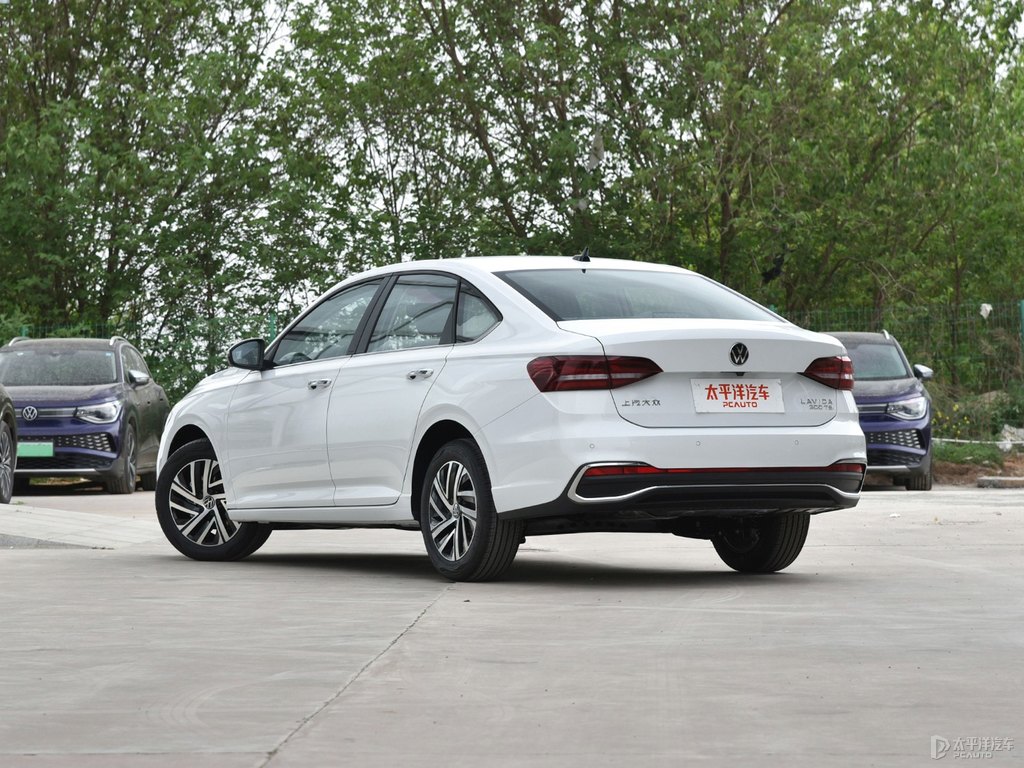 開(kāi)場(chǎng)白朗逸整車外觀外觀圖片